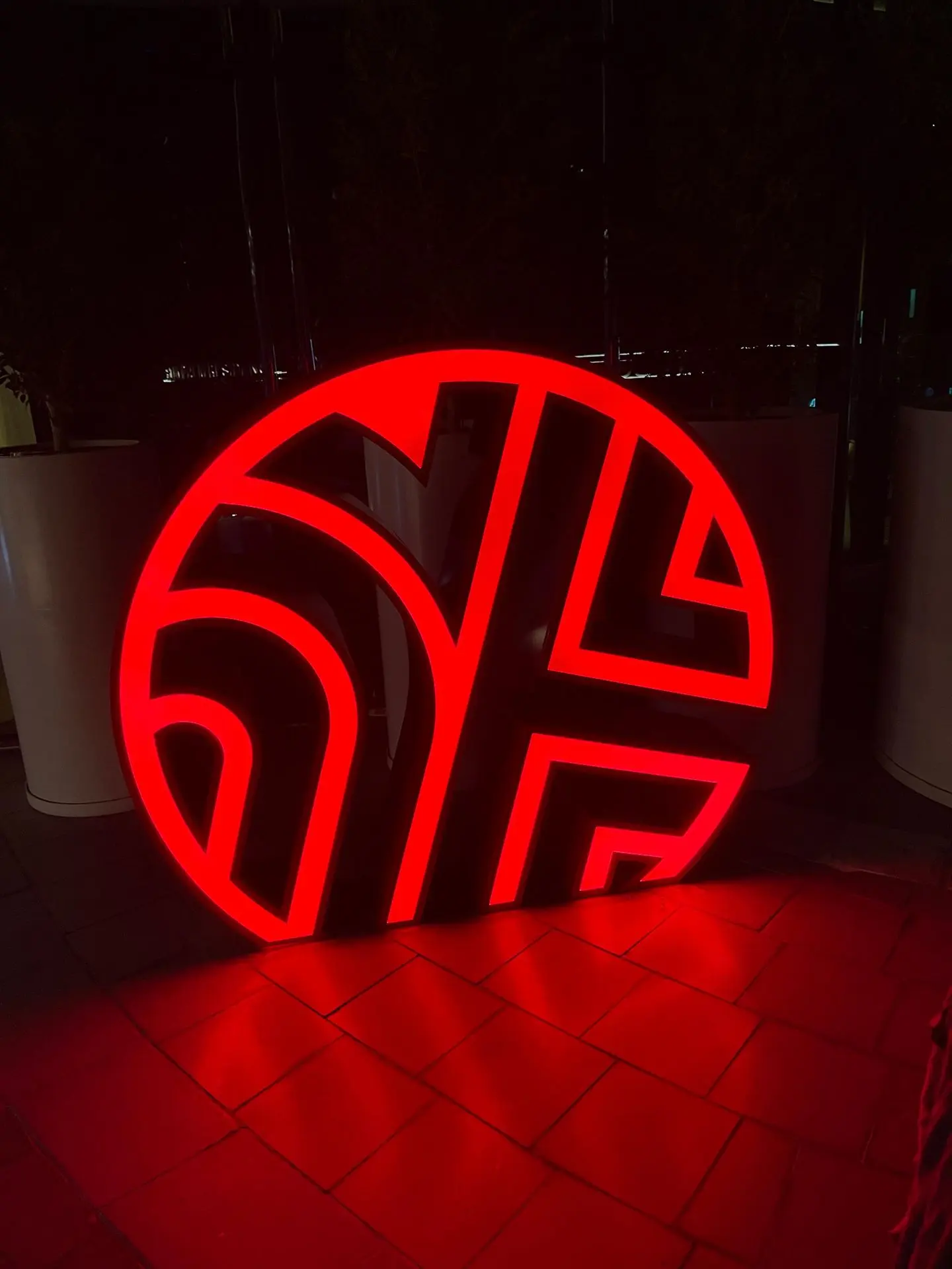 Daraz signage thunder and neon signage